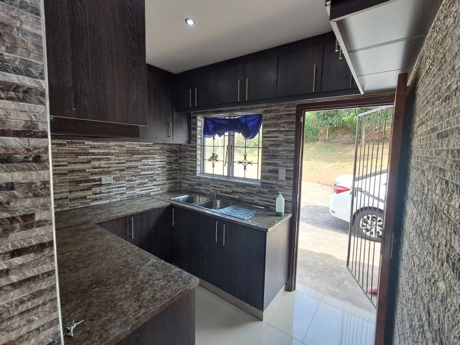 2 Bedroom Property for Sale in Dawncrest KwaZulu-Natal