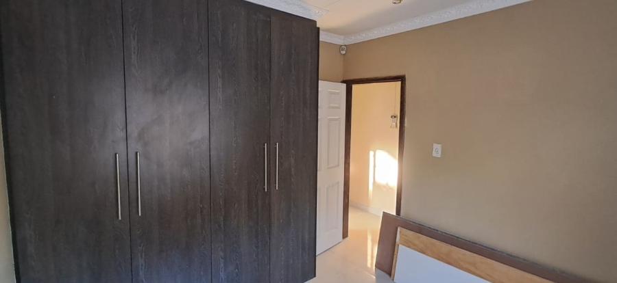 2 Bedroom Property for Sale in Dawncrest KwaZulu-Natal