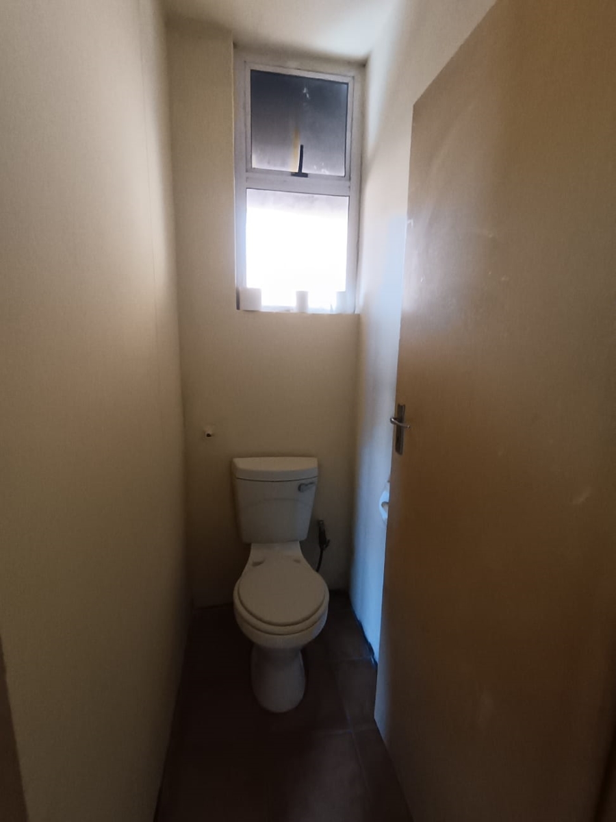 2 Bedroom Property for Sale in Durban Central KwaZulu-Natal