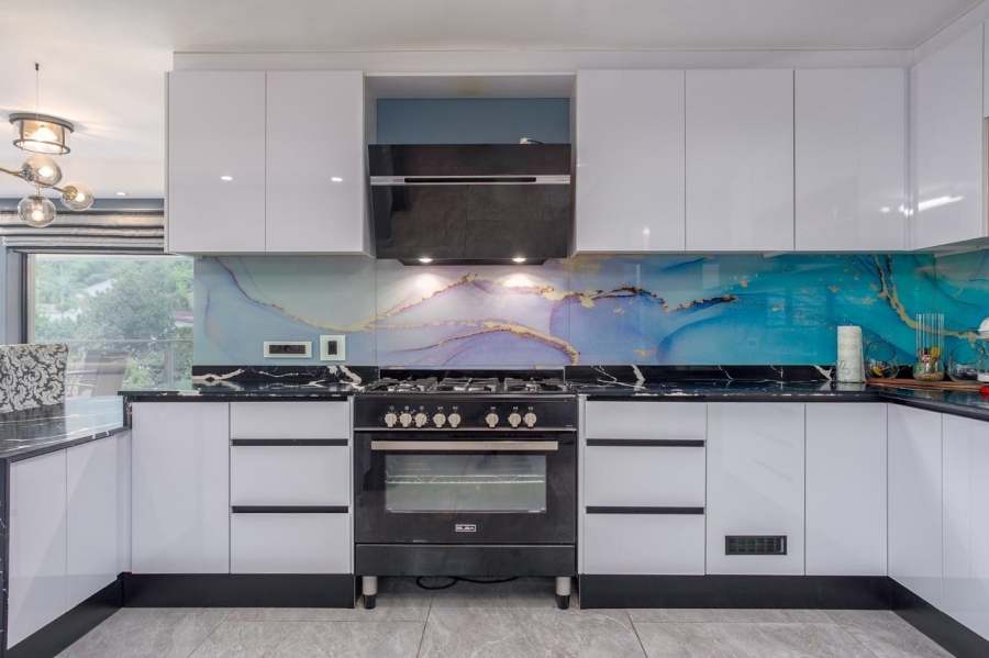 5 Bedroom Property for Sale in Reservoir Hills KwaZulu-Natal