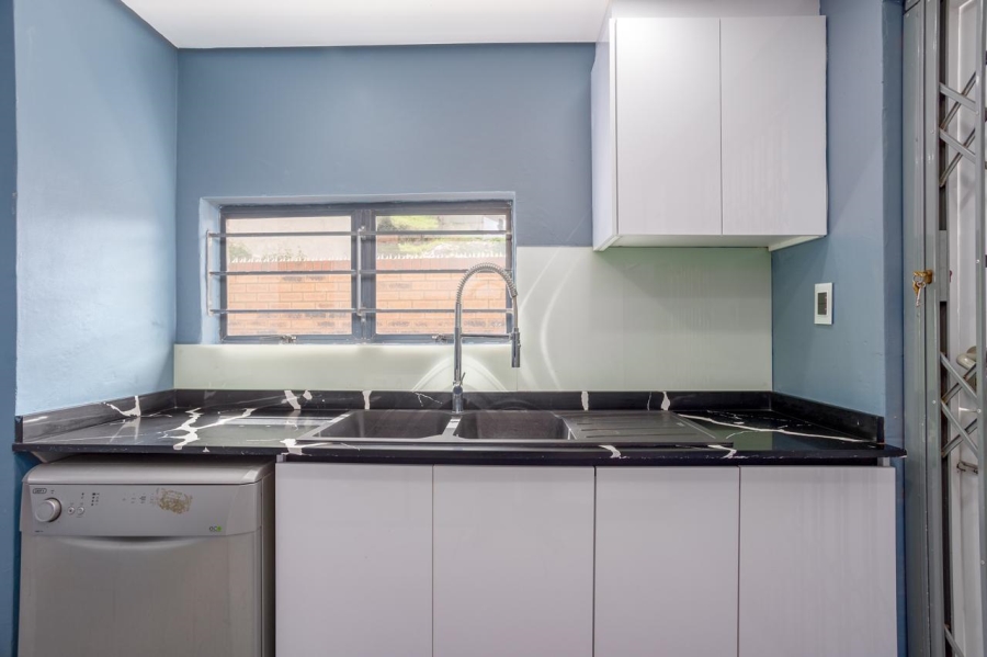 5 Bedroom Property for Sale in Reservoir Hills KwaZulu-Natal