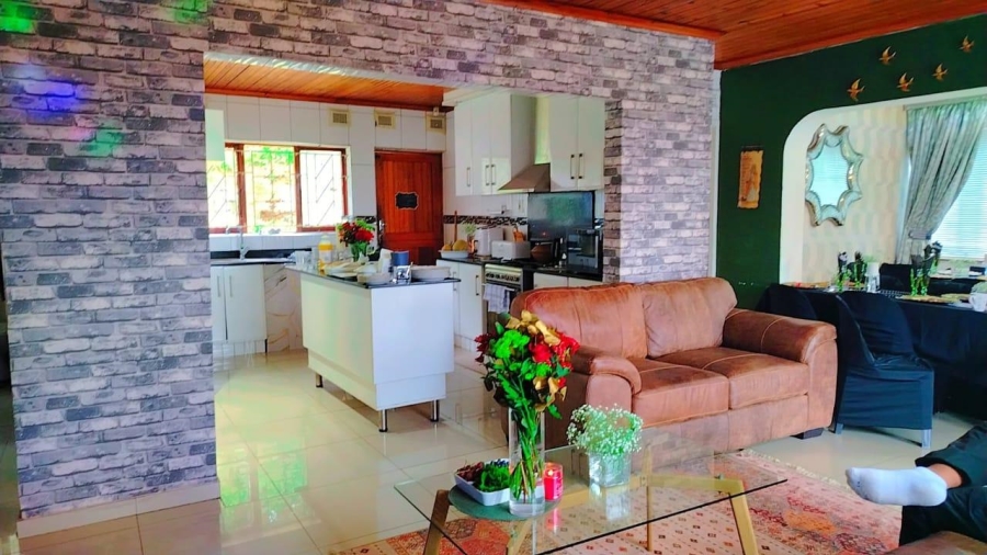 4 Bedroom Property for Sale in Cordoba Gardens KwaZulu-Natal
