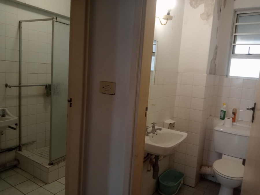 2 Bedroom Property for Sale in Durban Central KwaZulu-Natal