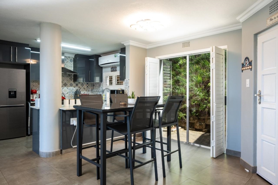 To Let 3 Bedroom Property for Rent in Thompsons Bay KwaZulu-Natal