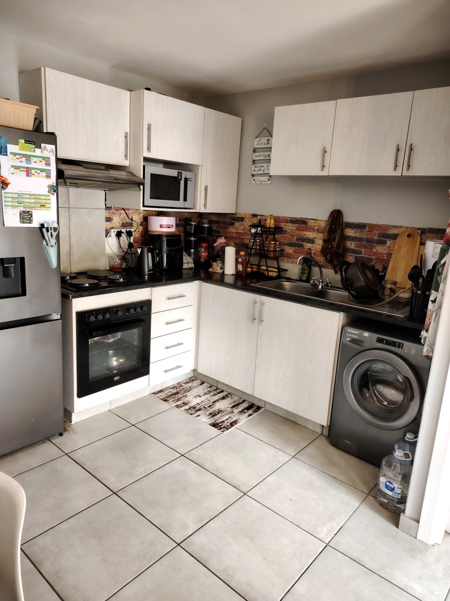 1 Bedroom Property for Sale in Chase Valley KwaZulu-Natal