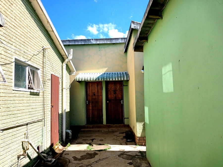 9 Bedroom Property for Sale in Westgate KwaZulu-Natal