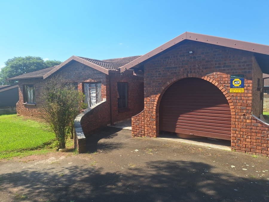 3 Bedroom Property for Sale in Lincoln Meade KwaZulu-Natal