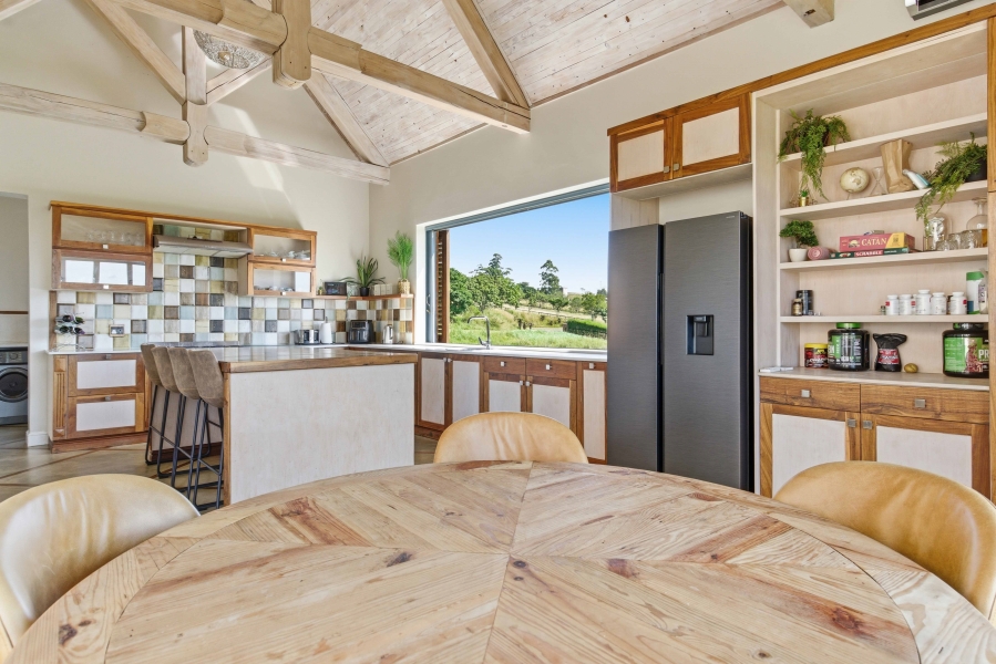 6 Bedroom Property for Sale in Alverstone KwaZulu-Natal