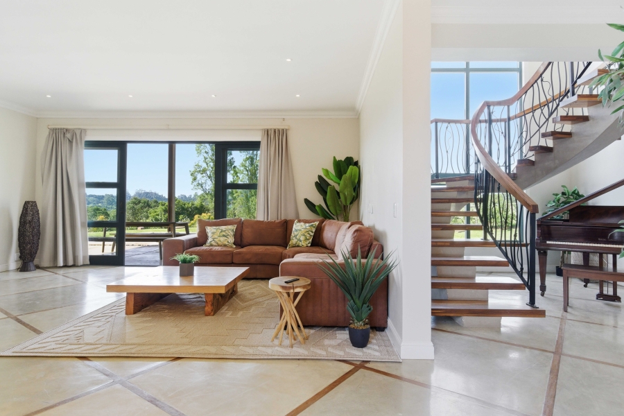 6 Bedroom Property for Sale in Alverstone KwaZulu-Natal