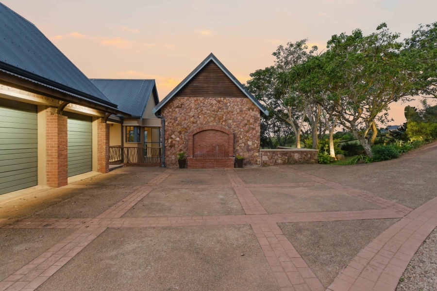 6 Bedroom Property for Sale in Alverstone KwaZulu-Natal