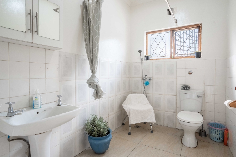 3 Bedroom Property for Sale in Crestview KwaZulu-Natal