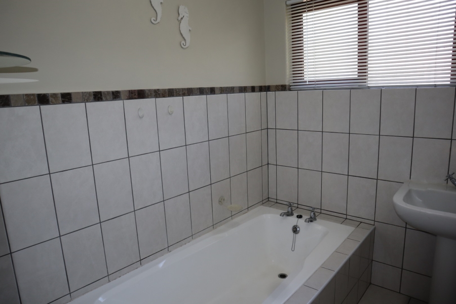 To Let 3 Bedroom Property for Rent in Pinetown KwaZulu-Natal