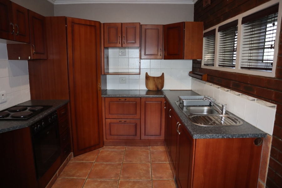 To Let 2 Bedroom Property for Rent in Pinetown KwaZulu-Natal
