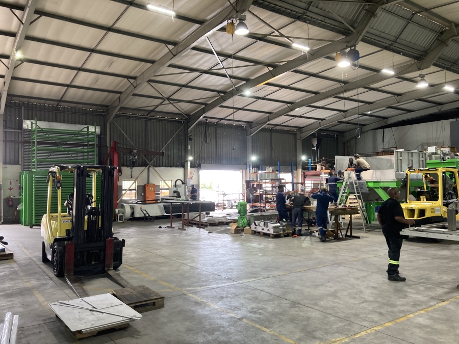 To Let Commercial Property for Rent in Mahogany Ridge KwaZulu-Natal