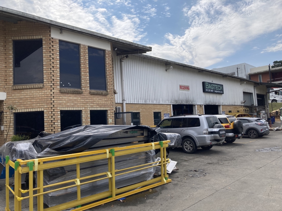 To Let Commercial Property for Rent in Mahogany Ridge KwaZulu-Natal