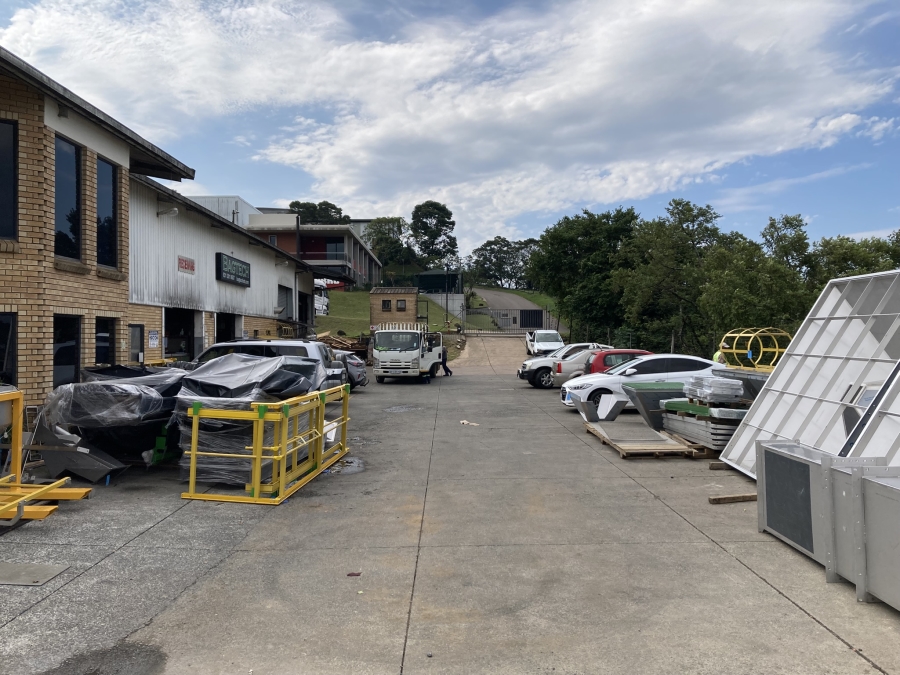 To Let Commercial Property for Rent in Mahogany Ridge KwaZulu-Natal