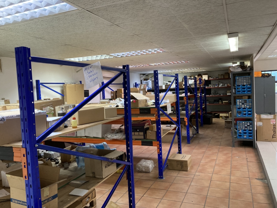 To Let Commercial Property for Rent in Mahogany Ridge KwaZulu-Natal