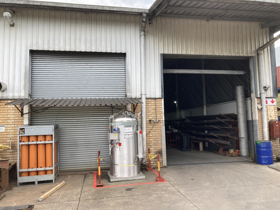 To Let Commercial Property for Rent in Mahogany Ridge KwaZulu-Natal