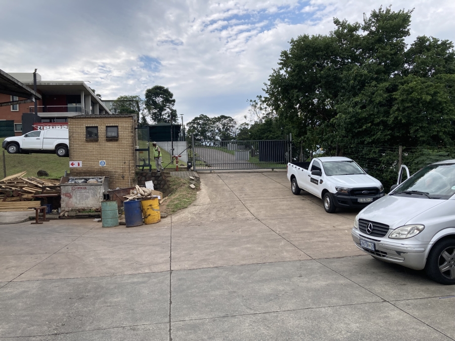To Let Commercial Property for Rent in Mahogany Ridge KwaZulu-Natal