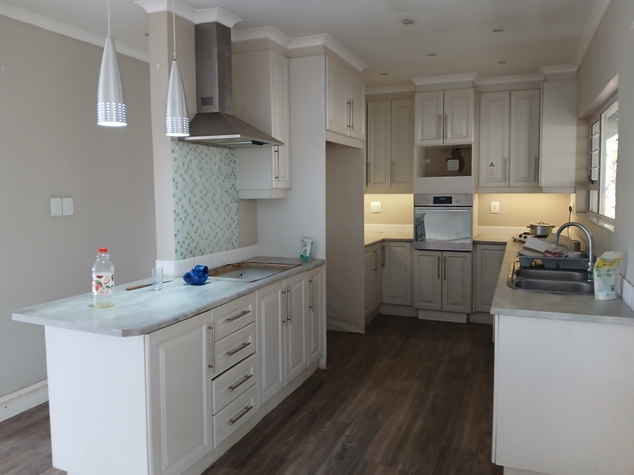 To Let 3 Bedroom Property for Rent in Northdene KwaZulu-Natal