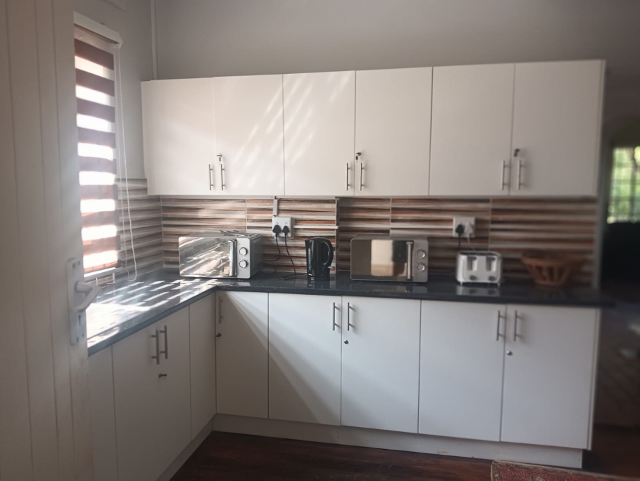 To Let 5 Bedroom Property for Rent in Pelham KwaZulu-Natal