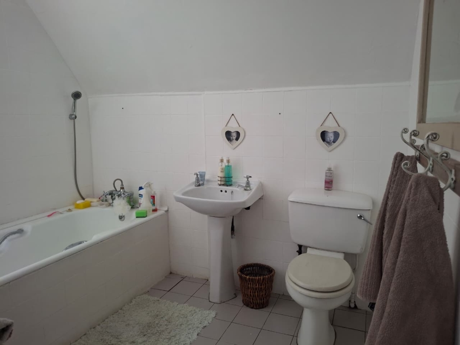 4 Bedroom Property for Sale in Mandeni KwaZulu-Natal