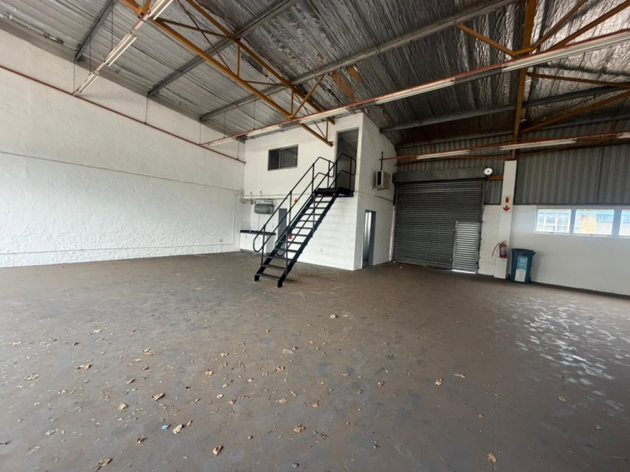 To Let Commercial Property for Rent in Glen Anil KwaZulu-Natal