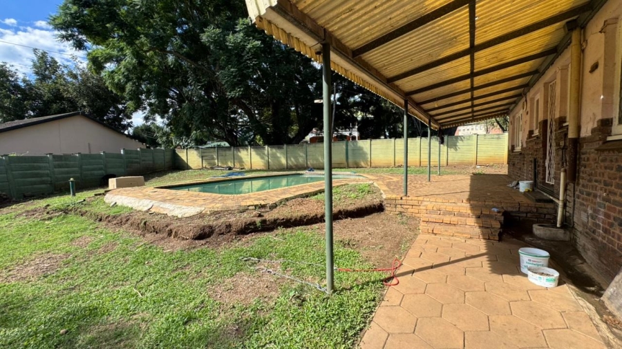 To Let 2 Bedroom Property for Rent in Scottsville KwaZulu-Natal