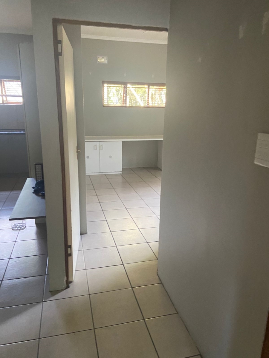 1 Bedroom Property for Sale in Atholl Heights KwaZulu-Natal