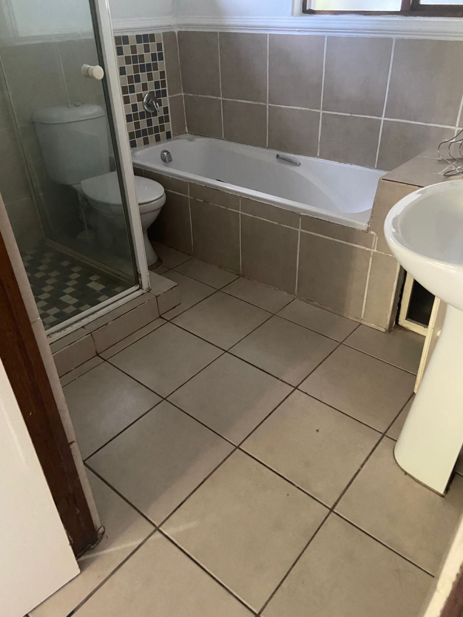 1 Bedroom Property for Sale in Atholl Heights KwaZulu-Natal