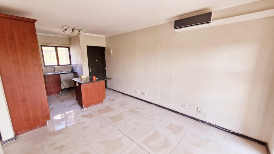 1 Bedroom Property for Sale in Sherwood KwaZulu-Natal