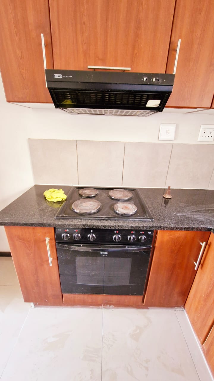 1 Bedroom Property for Sale in Sherwood KwaZulu-Natal
