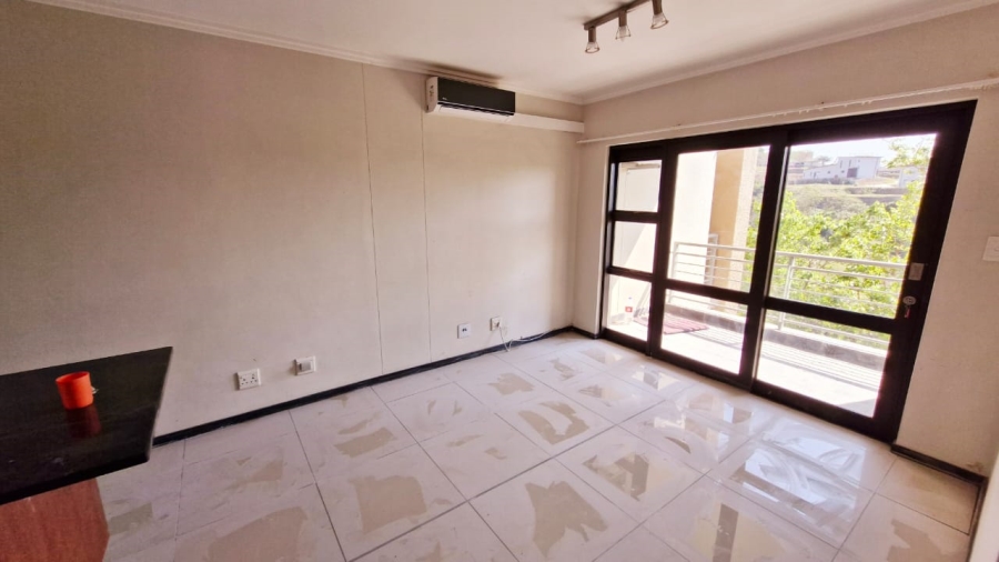 1 Bedroom Property for Sale in Sherwood KwaZulu-Natal