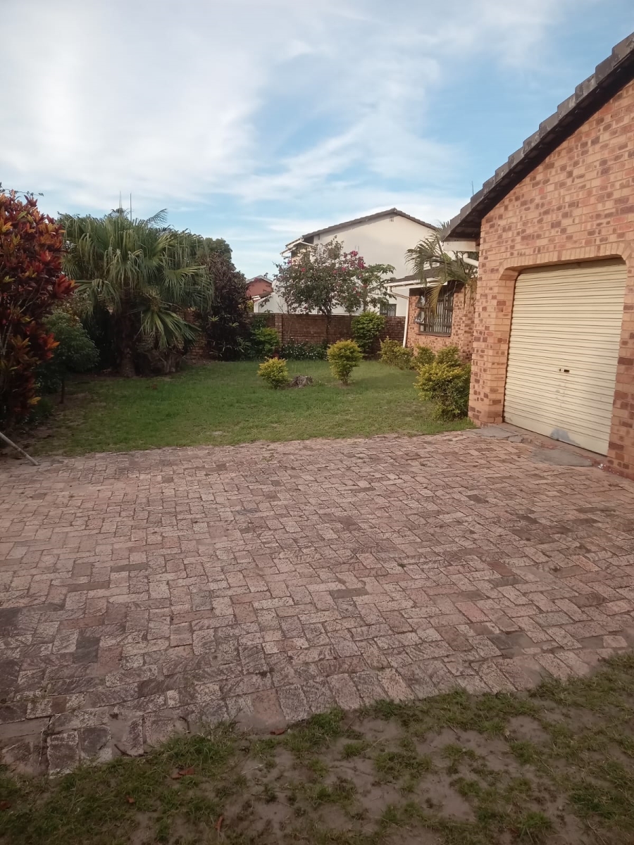 3 Bedroom Property for Sale in Esikhawini KwaZulu-Natal