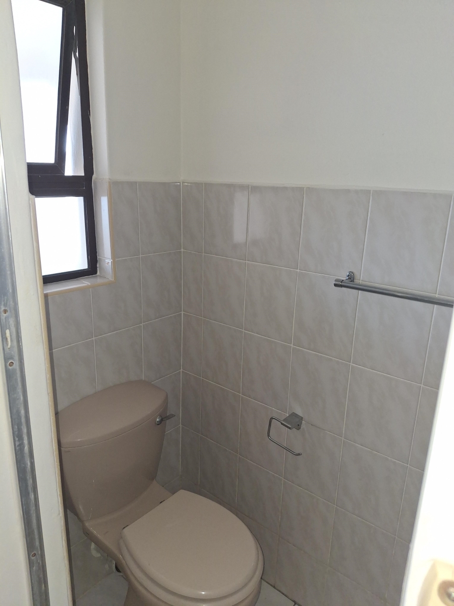 2 Bedroom Property for Sale in Manaba Beach KwaZulu-Natal