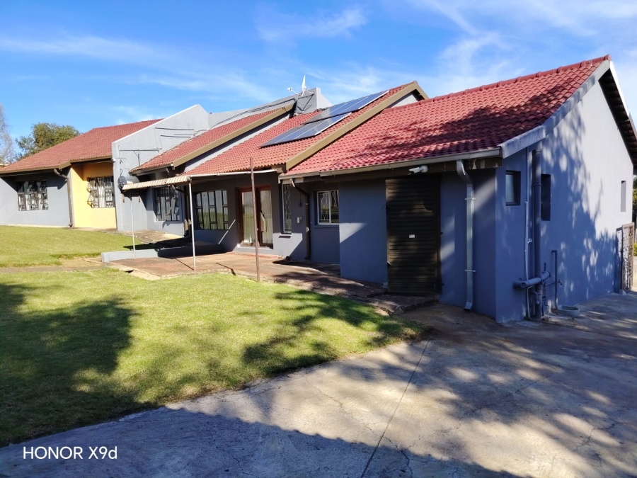 4 Bedroom Property for Sale in Aviary Hill KwaZulu-Natal