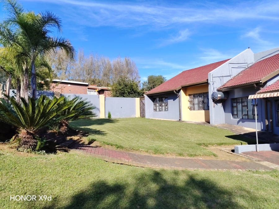 4 Bedroom Property for Sale in Aviary Hill KwaZulu-Natal