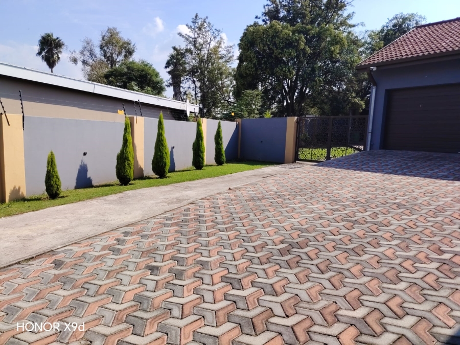 4 Bedroom Property for Sale in Aviary Hill KwaZulu-Natal