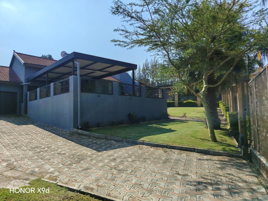 4 Bedroom Property for Sale in Aviary Hill KwaZulu-Natal