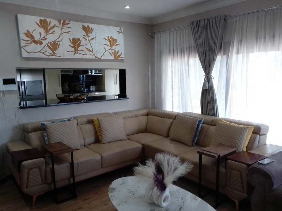 4 Bedroom Property for Sale in Aviary Hill KwaZulu-Natal