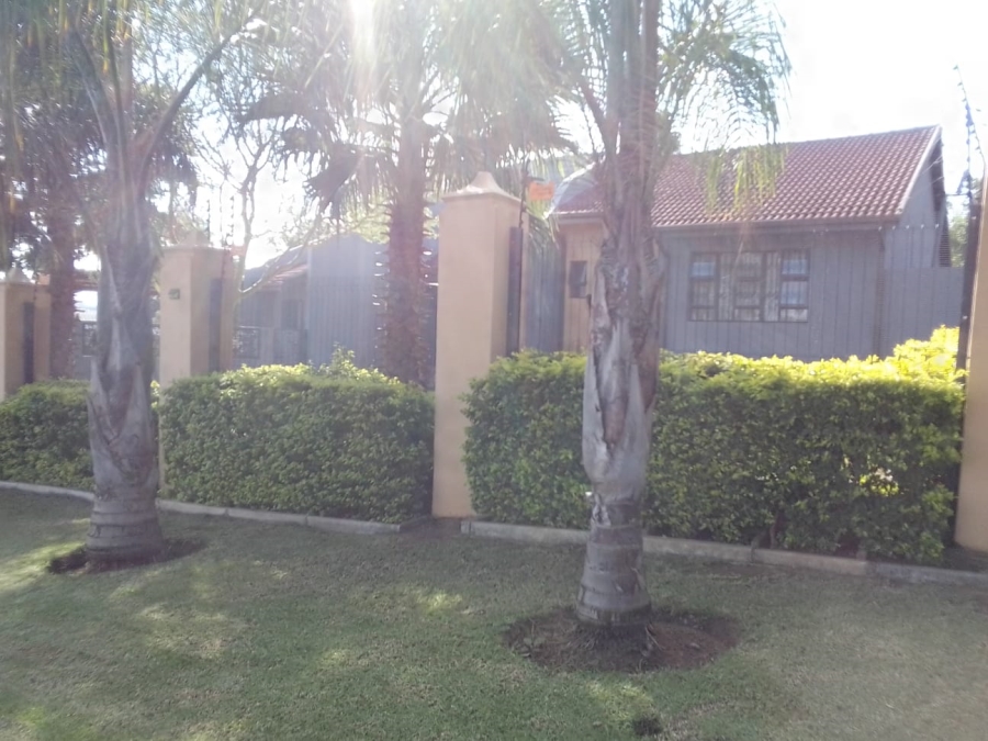 4 Bedroom Property for Sale in Aviary Hill KwaZulu-Natal