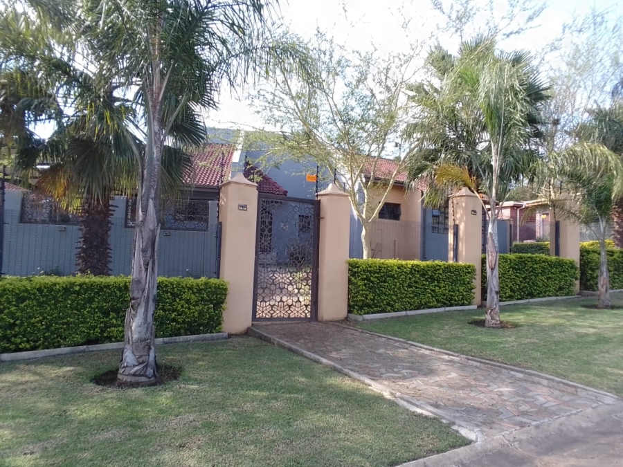 4 Bedroom Property for Sale in Aviary Hill KwaZulu-Natal