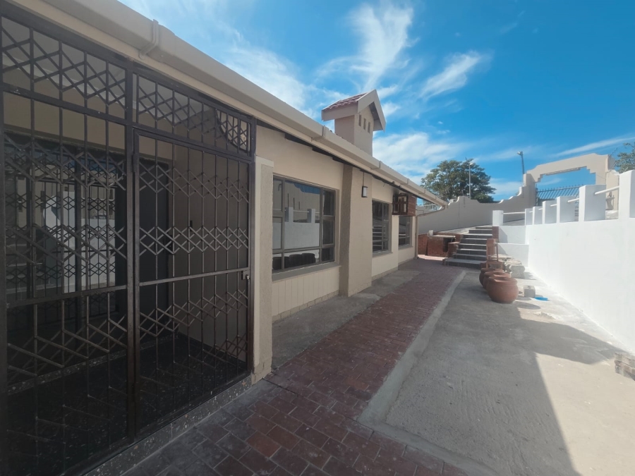 To Let 3 Bedroom Property for Rent in Avoca KwaZulu-Natal