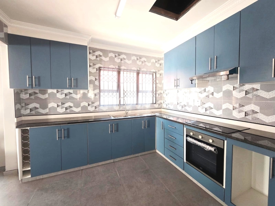 To Let 3 Bedroom Property for Rent in Avoca KwaZulu-Natal