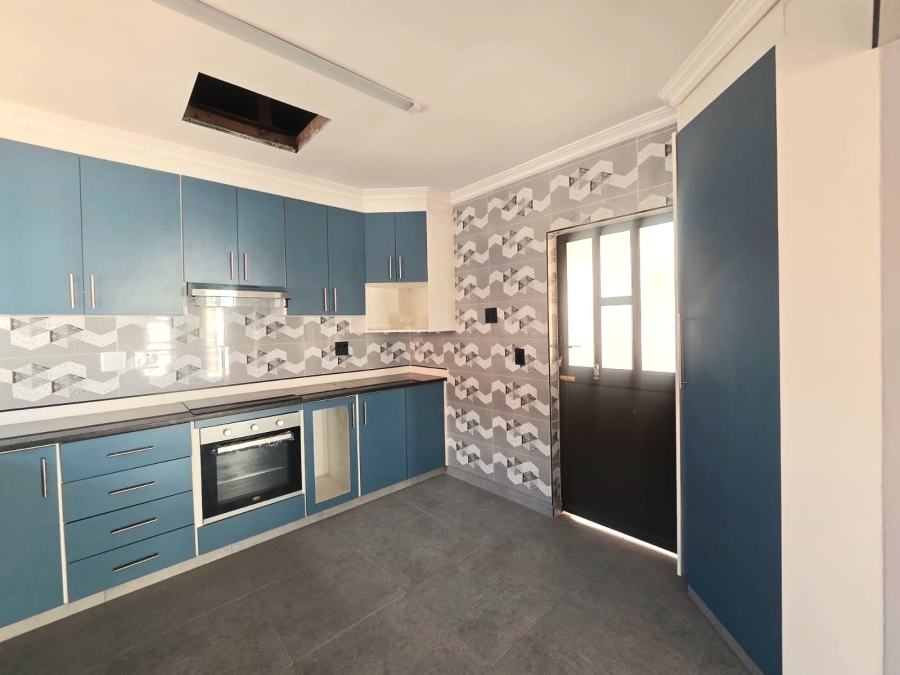 To Let 3 Bedroom Property for Rent in Avoca KwaZulu-Natal