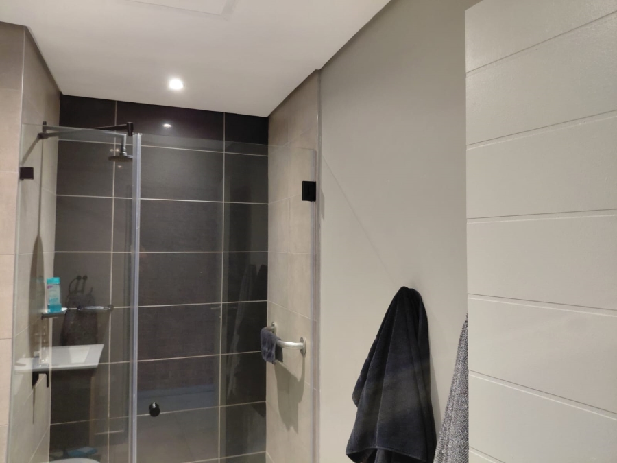 To Let 1 Bedroom Property for Rent in La Lucia KwaZulu-Natal