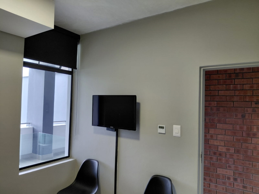 To Let 1 Bedroom Property for Rent in La Lucia KwaZulu-Natal