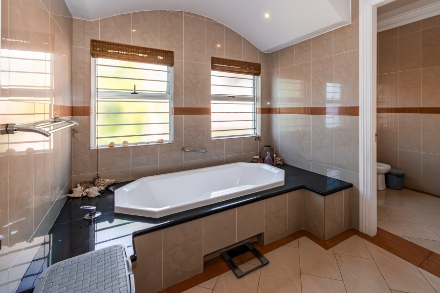 4 Bedroom Property for Sale in Ballitoville KwaZulu-Natal