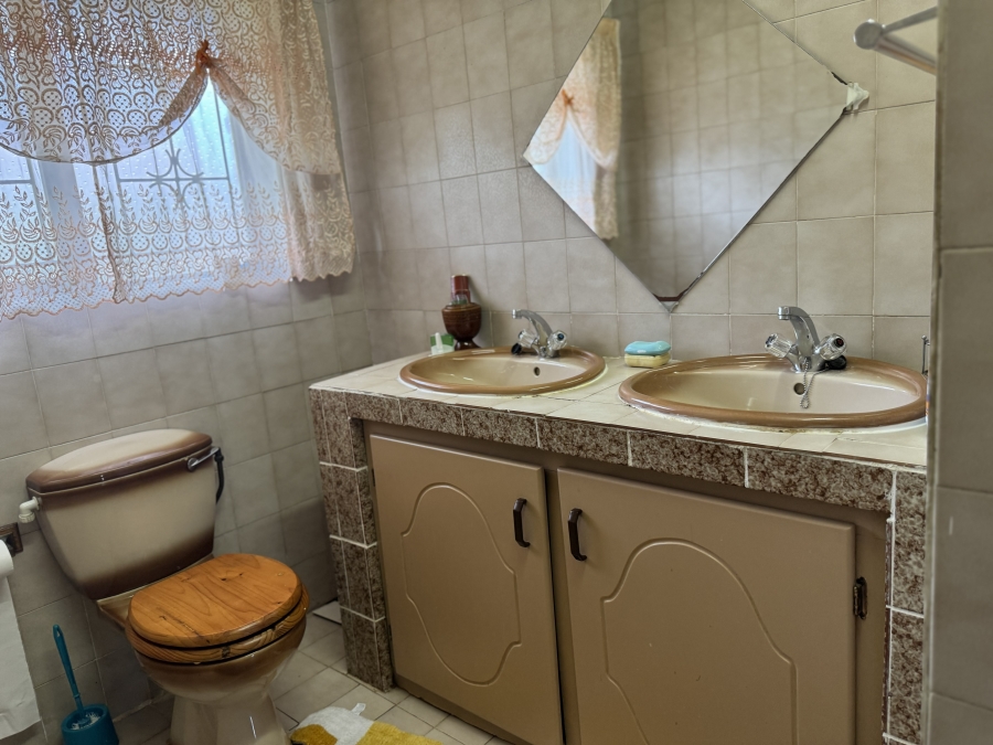 3 Bedroom Property for Sale in Howick West KwaZulu-Natal