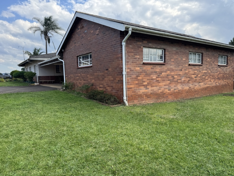 5 Bedroom Property for Sale in Howick West KwaZulu-Natal